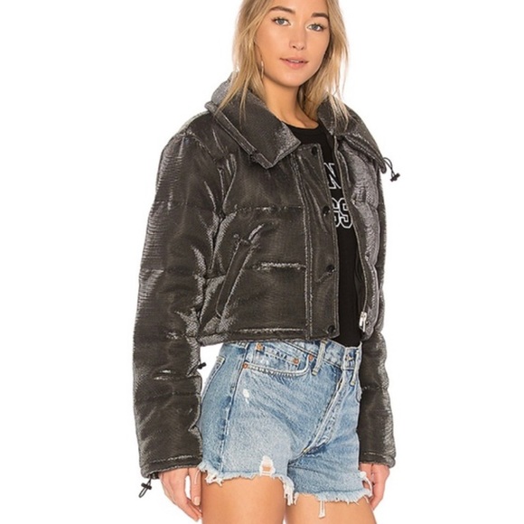 LOVERS + FRIENDS || 🔥HOST PICK🔥Silver & Black Metallic Puffer Jacket. Sz. XL - Picture 5 of 17